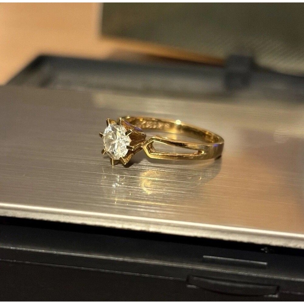 14K Yellow Gold Ring Cubic Zirconia Solitaire Engagement Size 6 585 Vintage - Picture 9 of 14